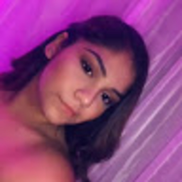 Meet your Posher, Victoria - Picture 1 of 1